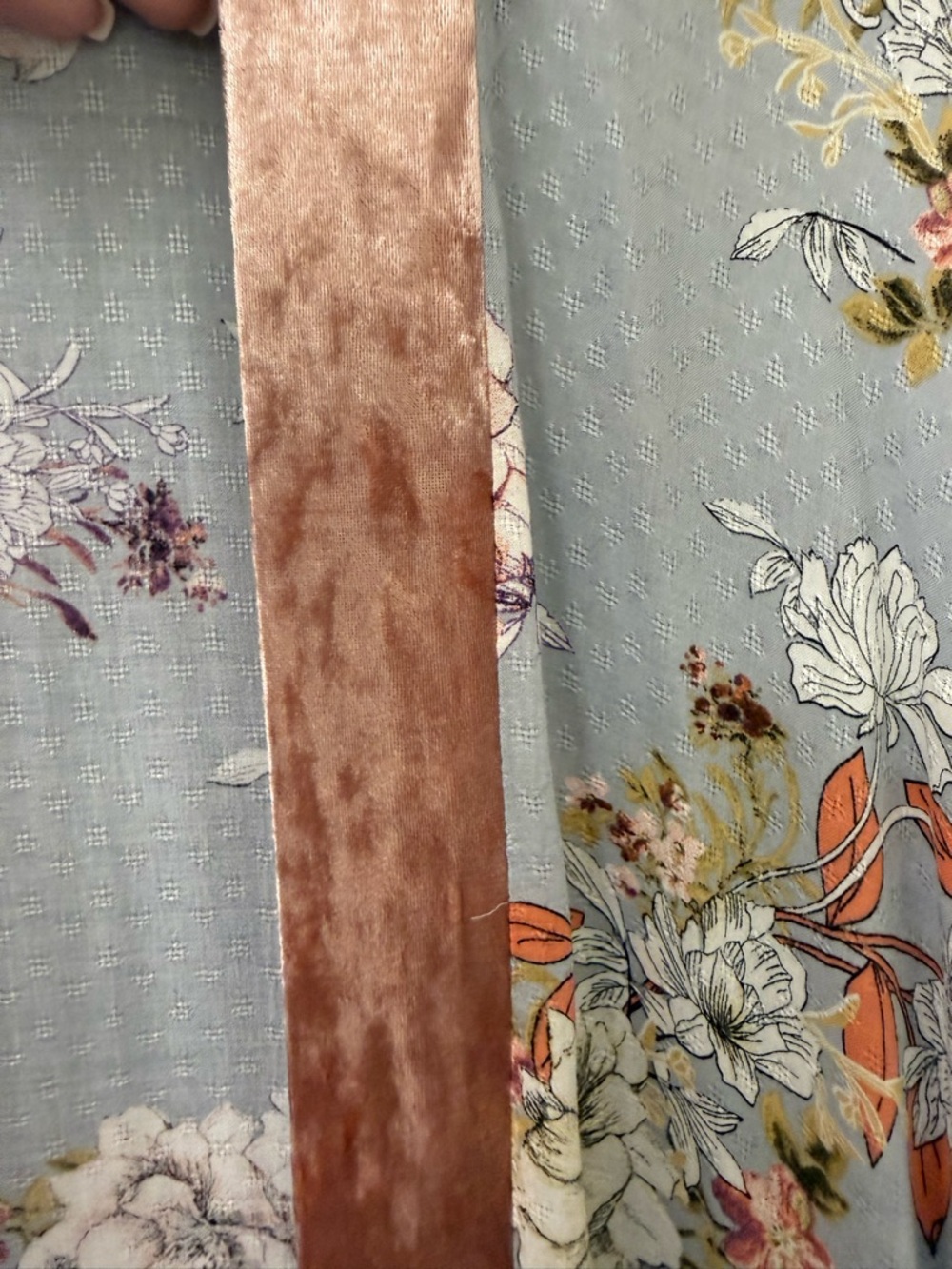 Floral Open-Front Kimono in Gray and Dusty Rose - Picture 5 of 7